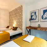 Apartment First Floor Carregado